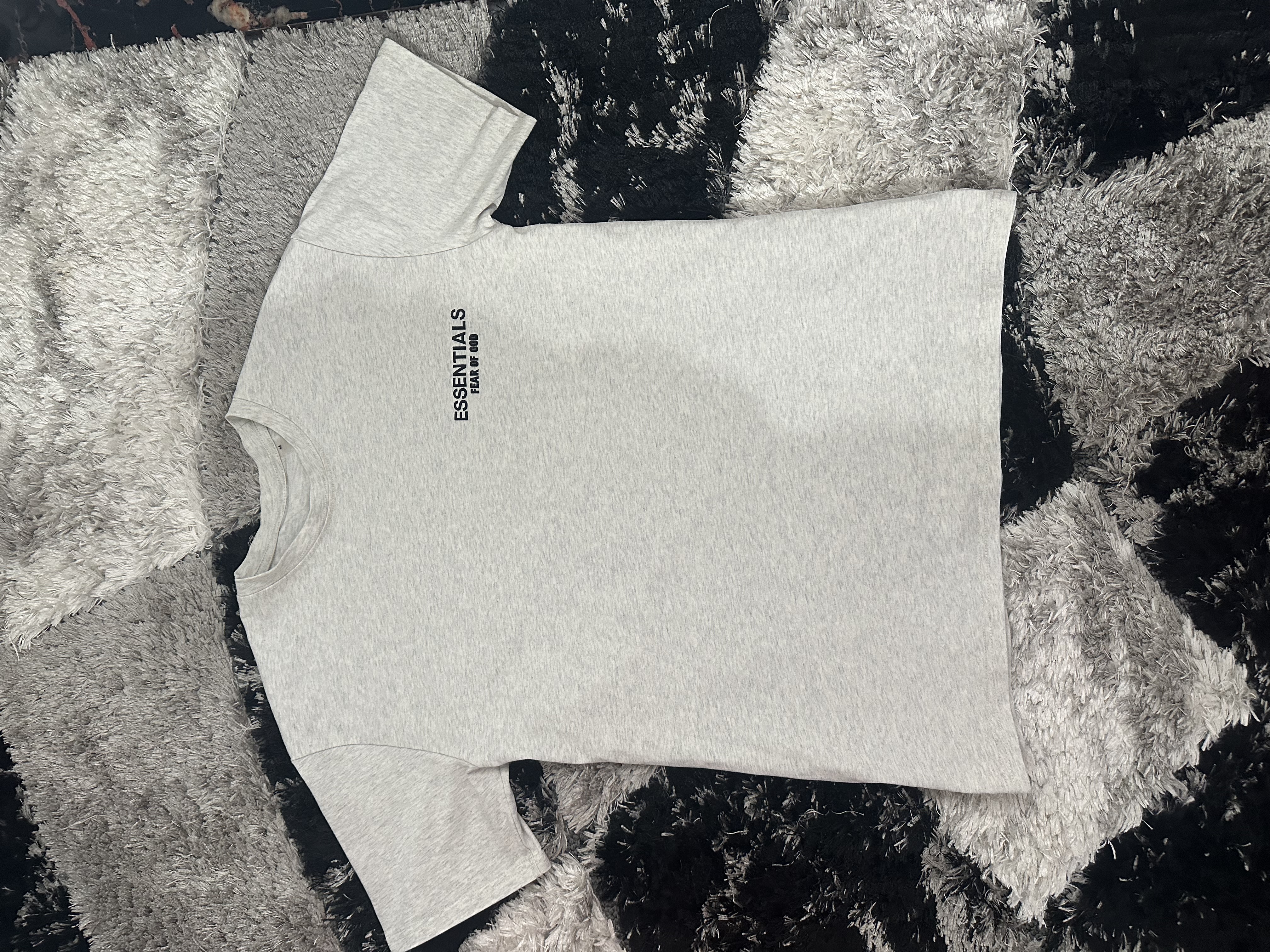 Tricou Essentials